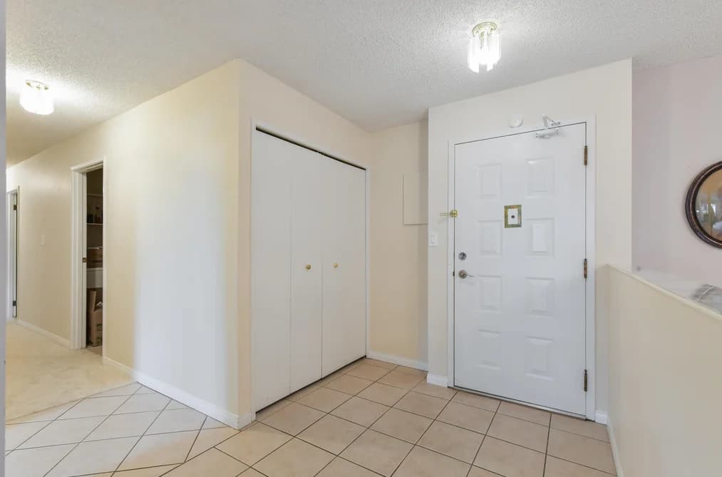 305 1521 BLACKWOOD STREET, White Rock, BC — Residential for Sale - Photo 2