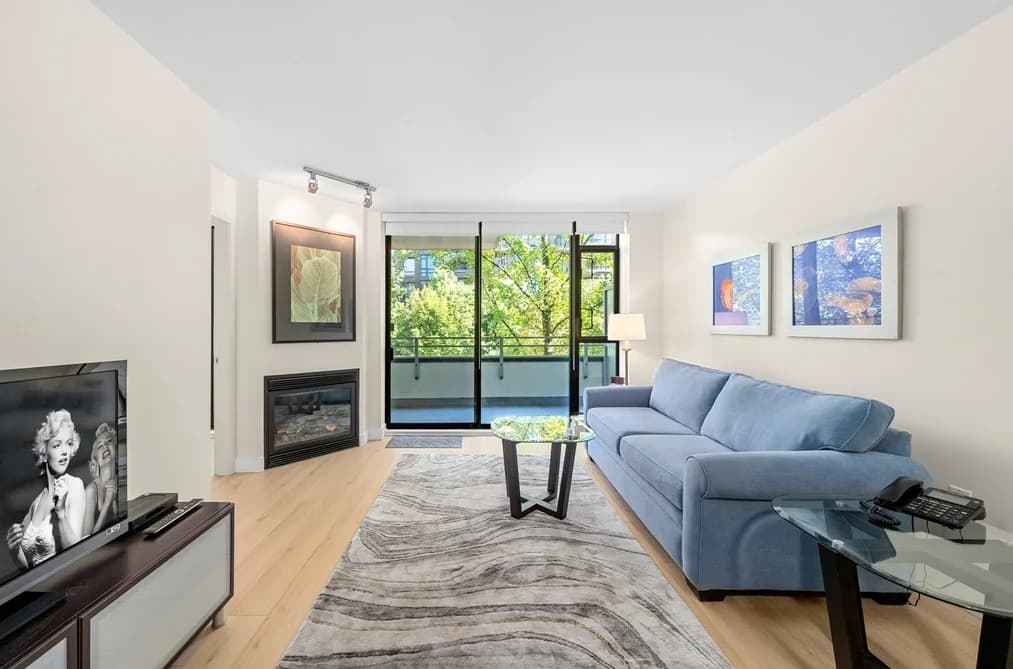 305 175 W 1ST STREET, North Vancouver, BC — Residential for Sale - Main Photo