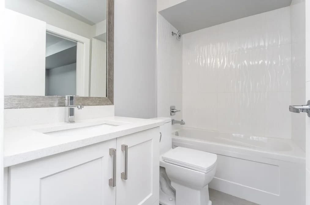 305 1990 WESTMINSTER AVENUE, Port Coquitlam, BC — Residential for Sale - Photo 2