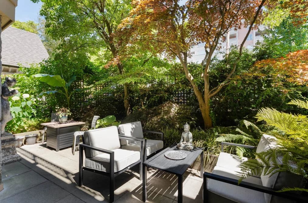 305 210 ELEVENTH STREET, New Westminster, BC — Residential for Sale - Main Photo