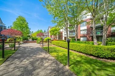 Condo for sale at 305 2167 152 Street Surrey British Columbia - MLS: R3119669