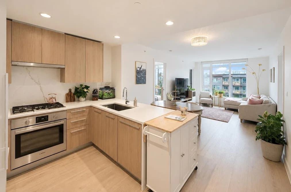 305 2707 LIBRARY LANE, North Vancouver, BC — Residential for Sale - Main Photo
