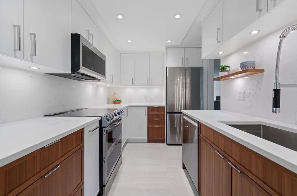 305 4101 YEW STREET, Vancouver, BC — Residential for Sale - Main Photo