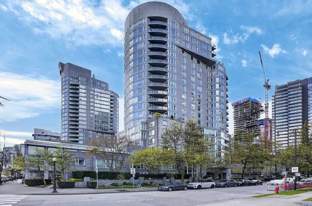 305 560 CARDERO STREET, Vancouver, BC — Residential for Sale - Photo 2