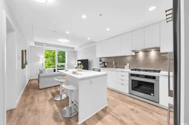 Condo for sale at 305 615 Cottonwood Avenue Coquitlam British Columbia - MLS: R3152579