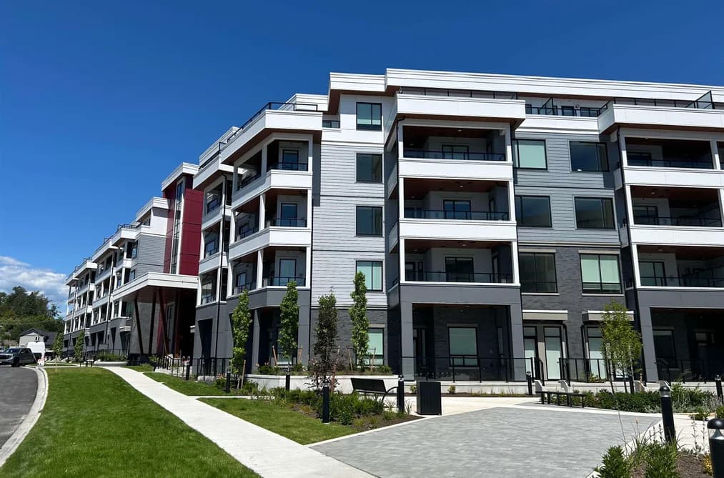 305 6270 GOOSEBERRY DRIVE, Surrey, BC — Residential for Sale - Photo 2