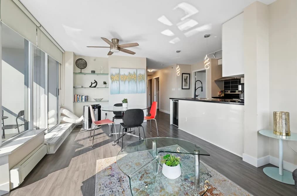 305 689 ABBOTT STREET, Vancouver, BC — Residential for Sale - Photo 2