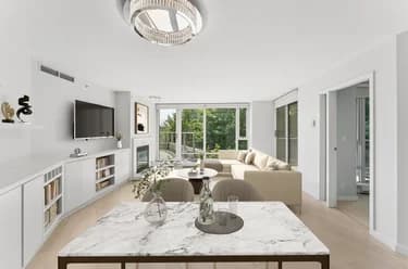 Condo for sale at 305 8 Smithe Mews Vancouver British Columbia - MLS: R3160133