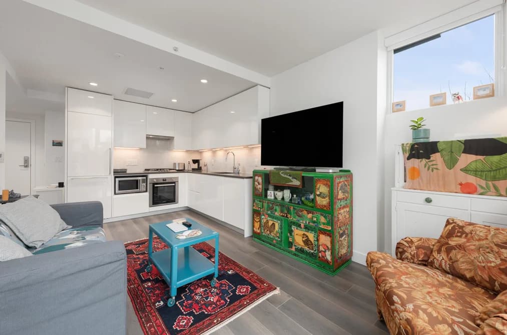 305 8138 FRASER STREET, Vancouver, BC — Residential for Sale - Photo 2