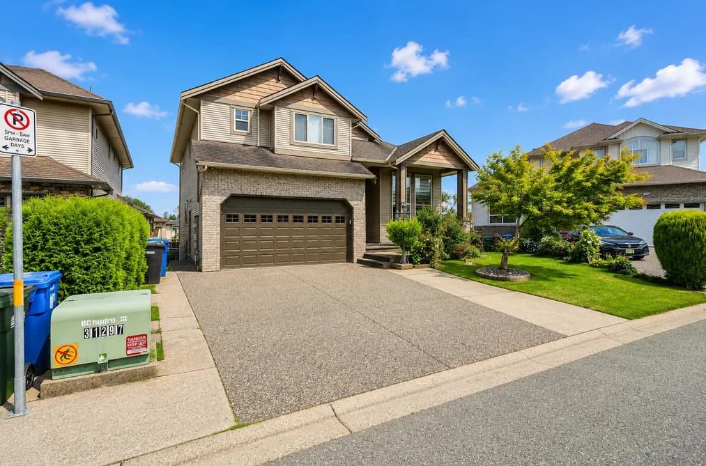 30546 SAPPHIRE PLACE, Abbotsford, BC — Residential for Sale - Photo 2