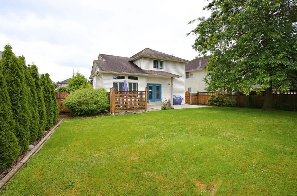 30585 CRESTVIEW AVENUE, Abbotsford, BC — Residential for Sale - Main Photo