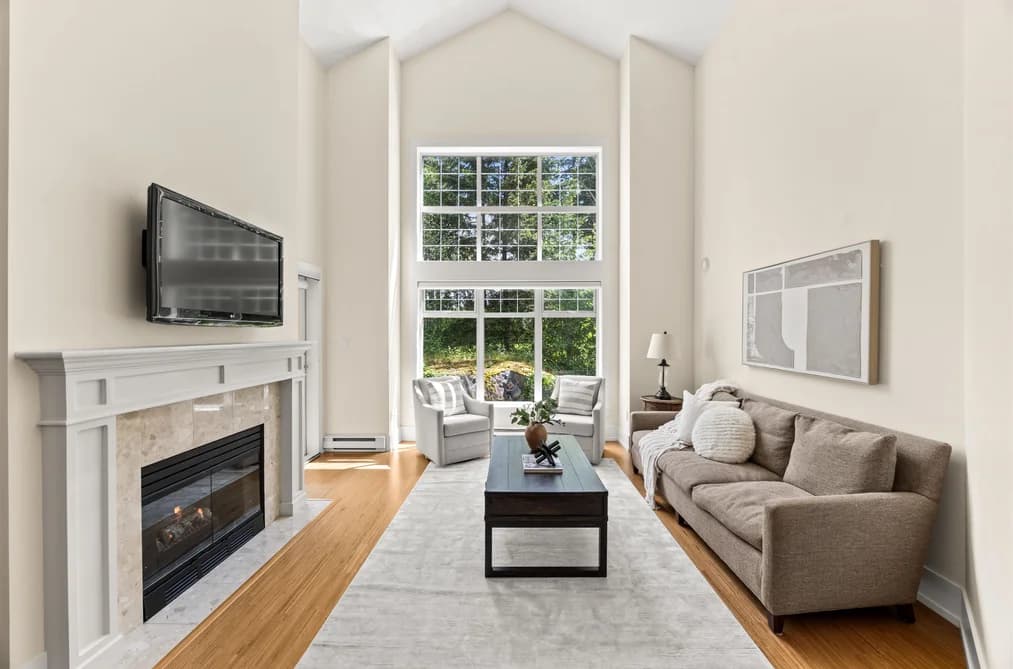 306 1140 STRATHAVEN DRIVE, North Vancouver, BC — Residential for Sale - Photo 2