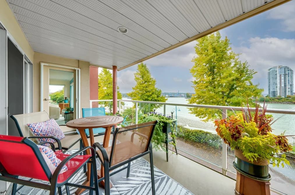 306 1230 QUAYSIDE DRIVE, New Westminster, BC — Residential for Sale - Main Photo
