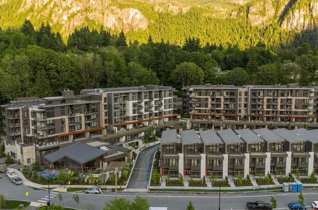 306 1500 SCOTT CRESCENT CRESCENT, Squamish, BC — Residential for Sale - Main Photo