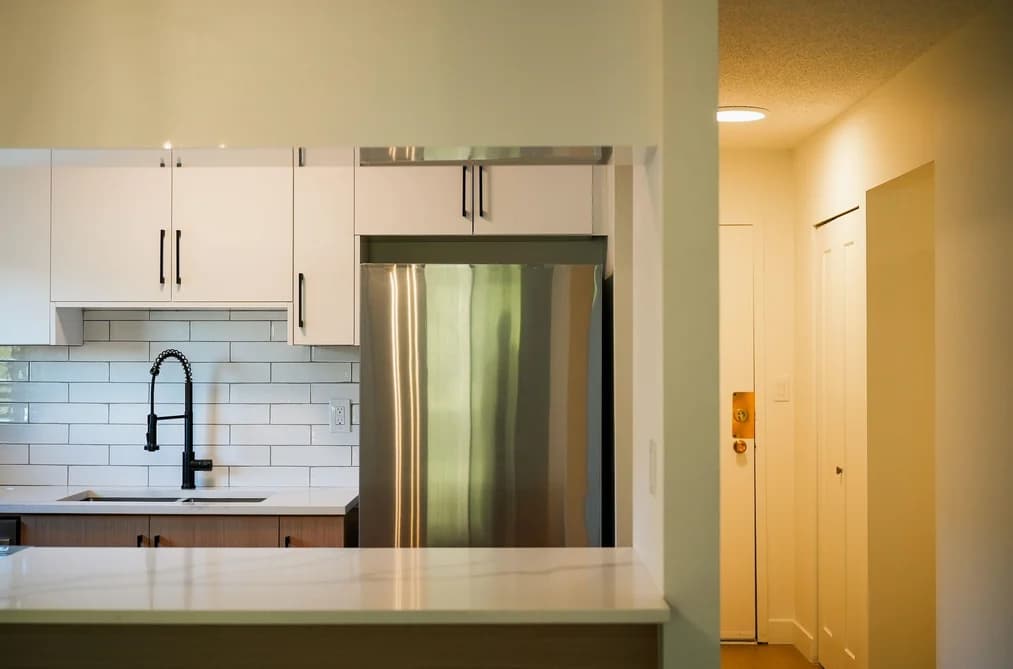 306 1526 GEORGE STREET, White Rock, BC — Residential for Sale - Photo 2