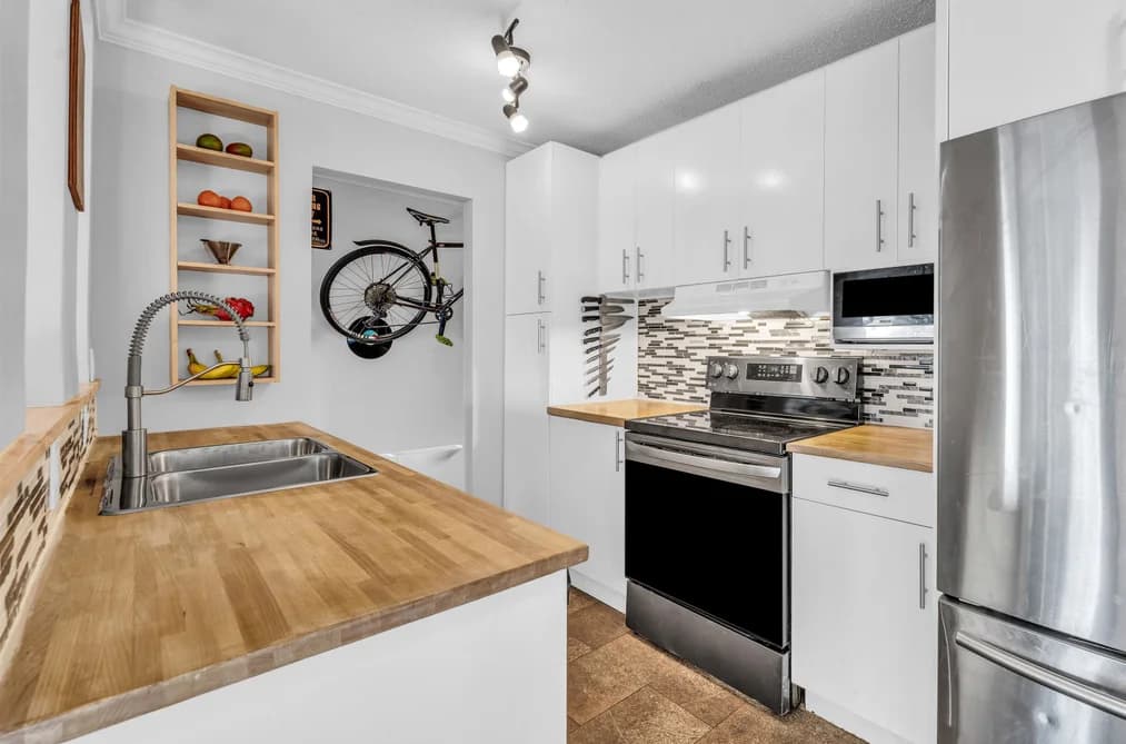 306 2222 CAMBRIDGE STREET, Vancouver, BC — Residential for Sale - Main Photo