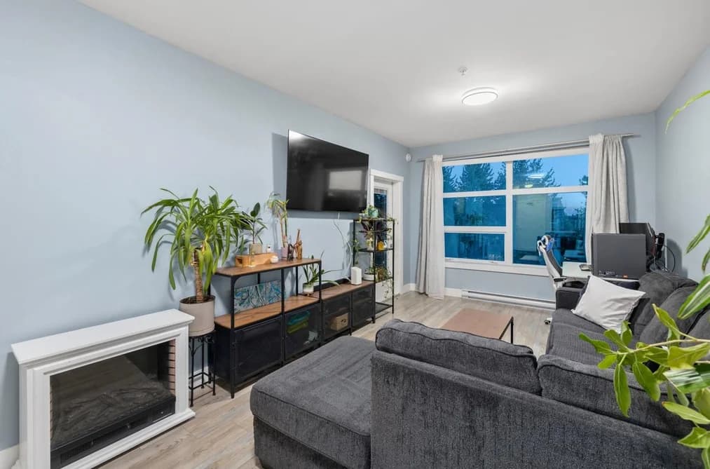 306 22577 ROYAL CRESCENT, Maple Ridge, BC — Residential for Sale - Main Photo
