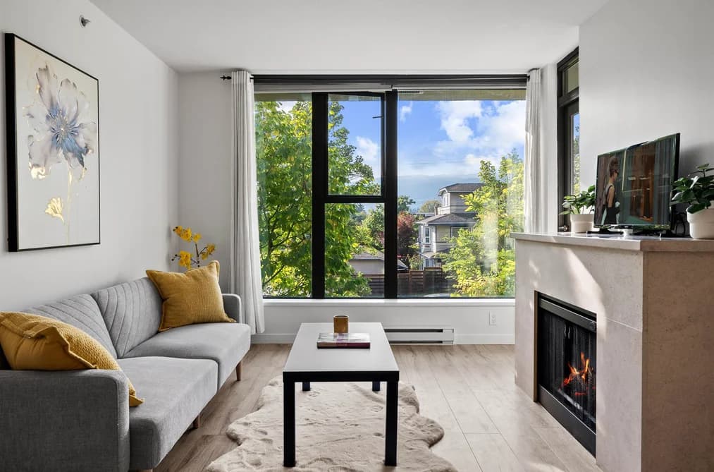 306 683 W VICTORIA PARK, North Vancouver, BC — Residential for Sale - Main Photo