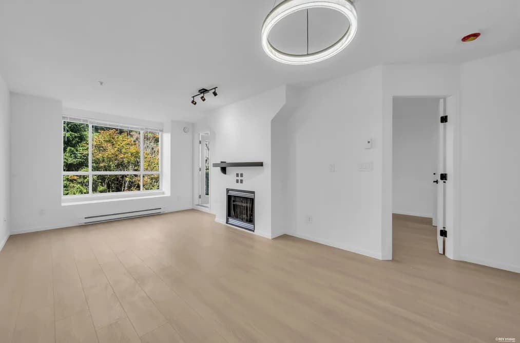 306 6833 VILLAGE GREEN, Burnaby, BC — Residential for Sale - Photo 2