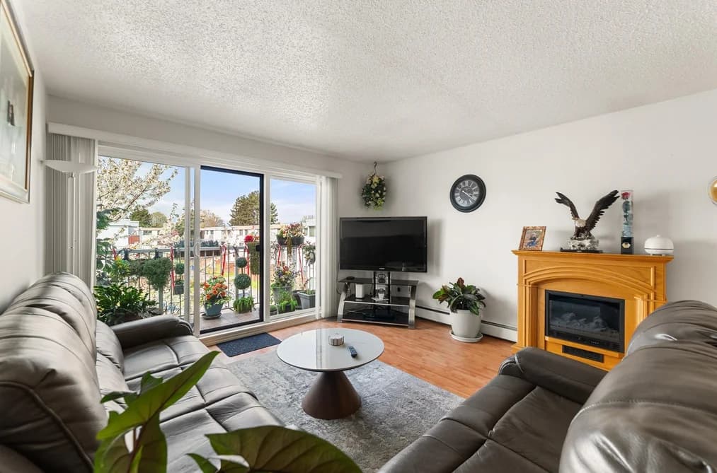 306 7240 LINDSAY ROAD, Richmond, BC — Residential for Sale - Photo 2