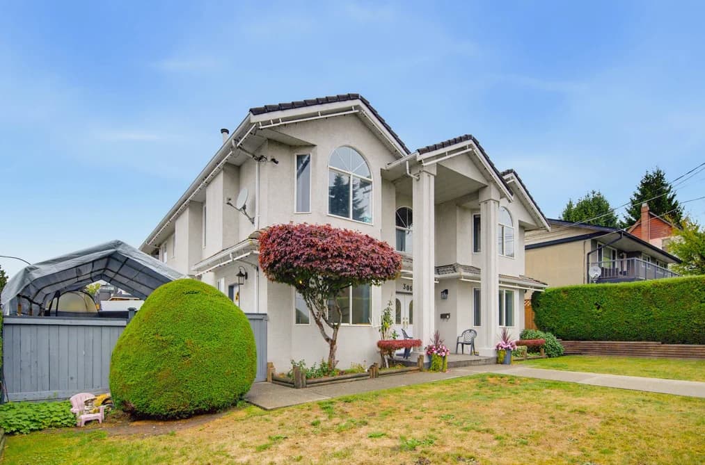 306 MARMONT STREET, Coquitlam, BC — Residential for Sale - Photo 2