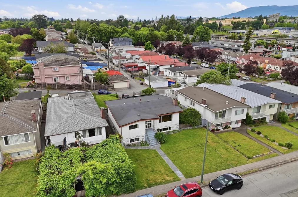 3063 RENFREW STREET, Vancouver, BC — Residential for Sale - Photo 2