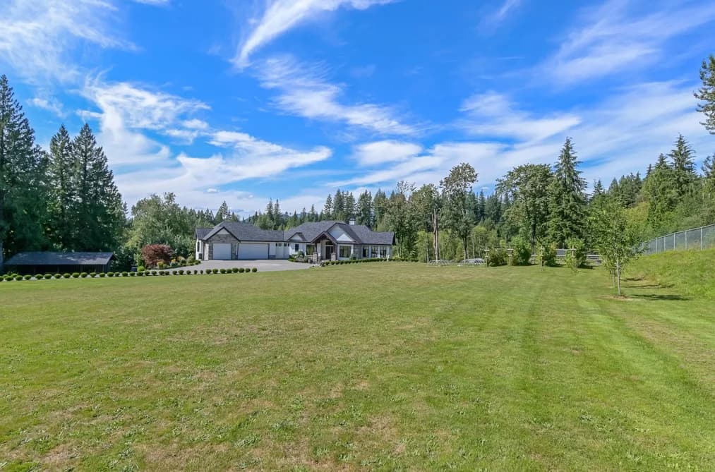 30675 SILVERHILL AVENUE, Mission, BC — Residential for Sale - Photo 2