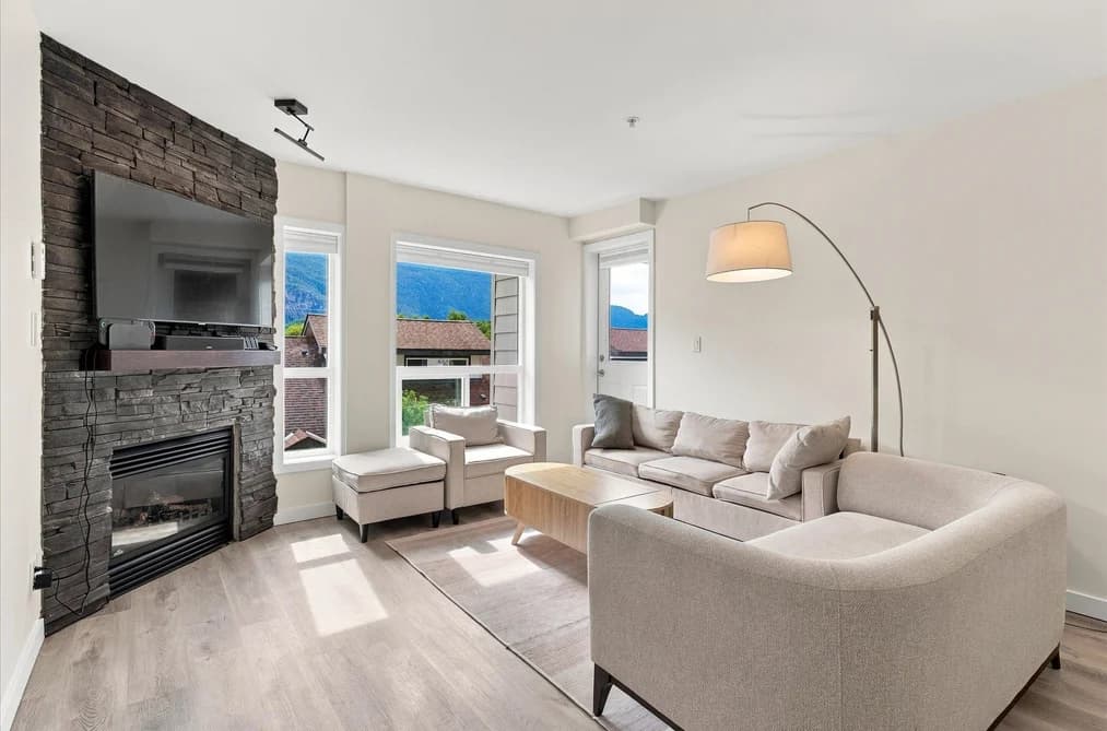 307 1212 MAIN STREET, Squamish, BC — Residential for Sale - Photo 2