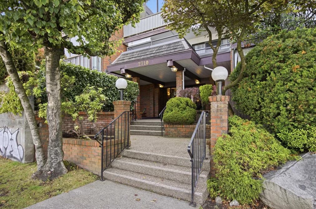307 2710 LONSDALE AVENUE, North Vancouver, BC — Residential for Sale - Photo 2