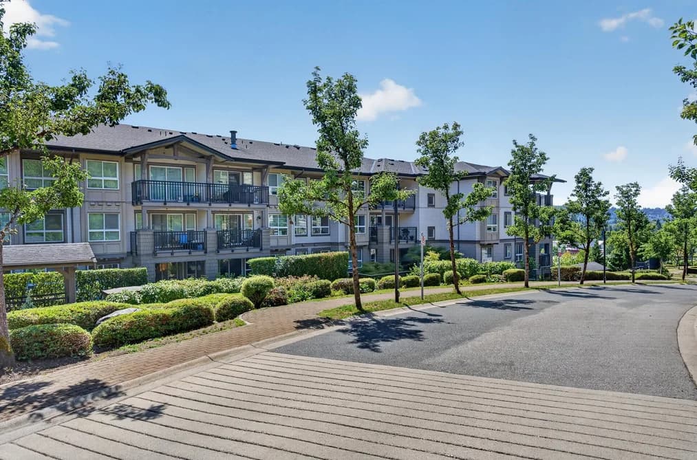 307 3082 DAYANEE SPRINGS BOULEVARD, Coquitlam, BC — Residential for Sale - Photo 2