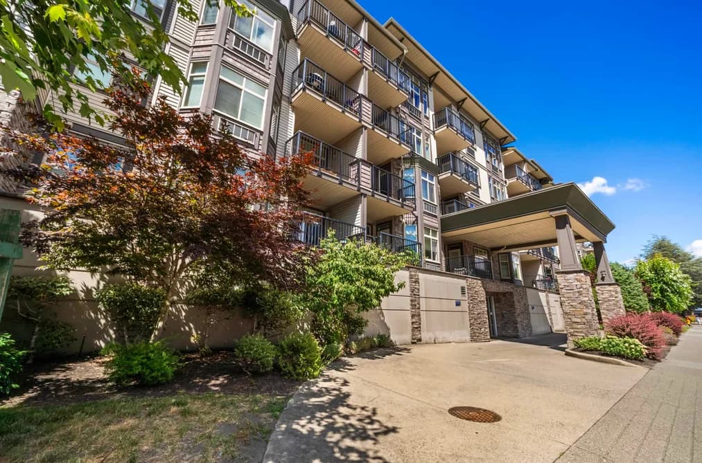 307 45893 CHESTERFIELD AVENUE, Chilliwack, BC — Residential for Sale - Main Photo