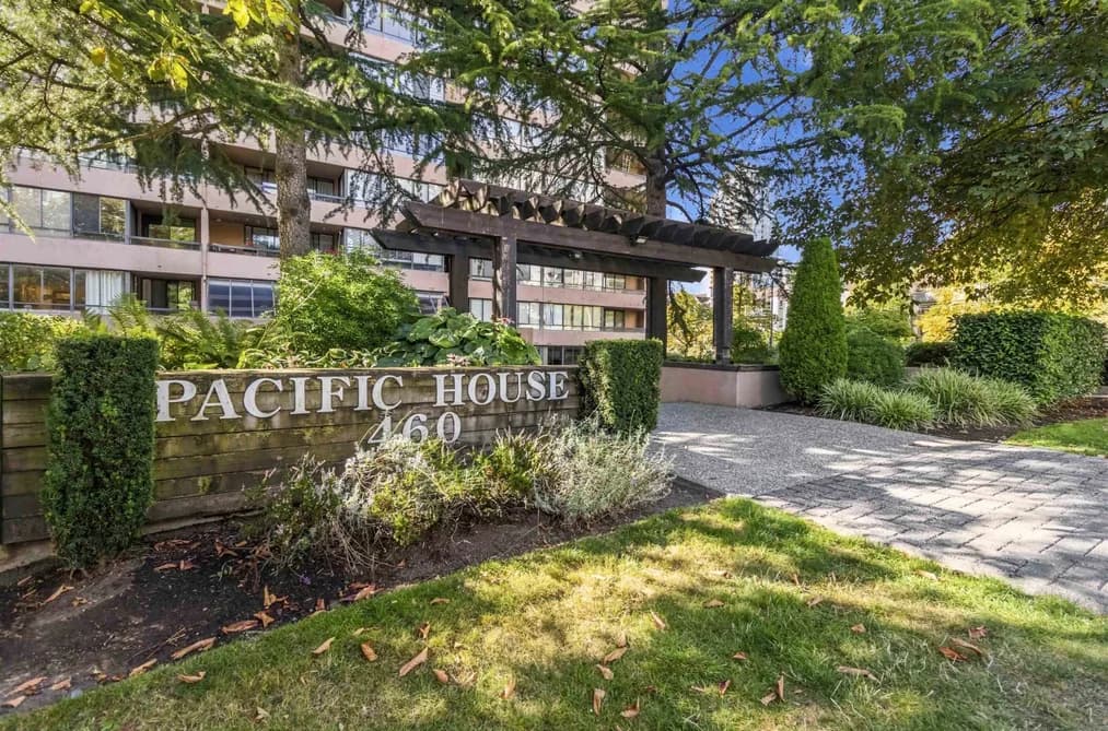 307 460 WESTVIEW STREET, Coquitlam, BC — Residential for Sale - Photo 2