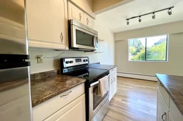 Condo for sale at 307 5127 Irving Street Burnaby British Columbia - MLS: R3135040