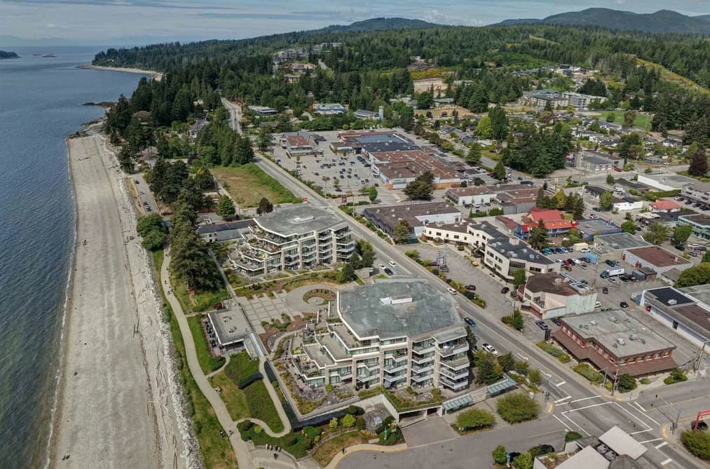 307 5725 TEREDO STREET, Sechelt, BC — Residential for Sale - Main Photo