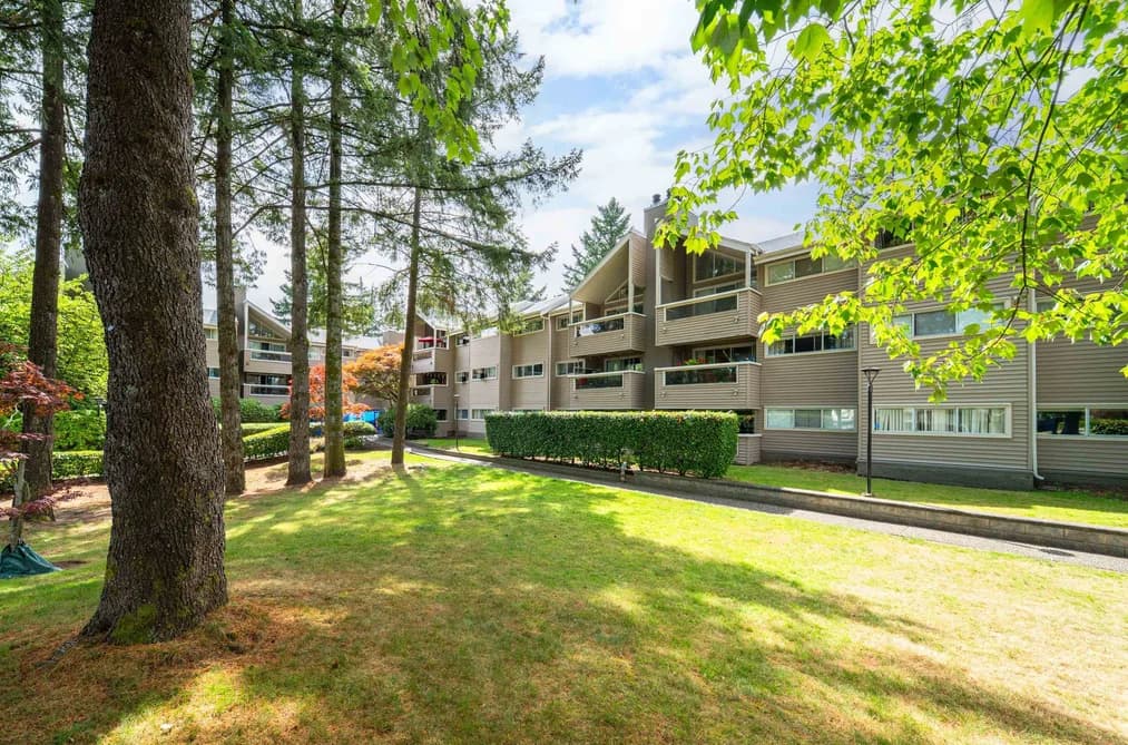 307 932 ROBINSON STREET, Coquitlam, BC — Residential for Sale - Main Photo