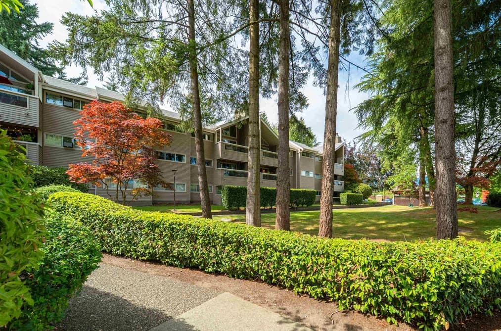 307 932 ROBINSON STREET, Coquitlam, BC — Residential for Sale - Photo 2