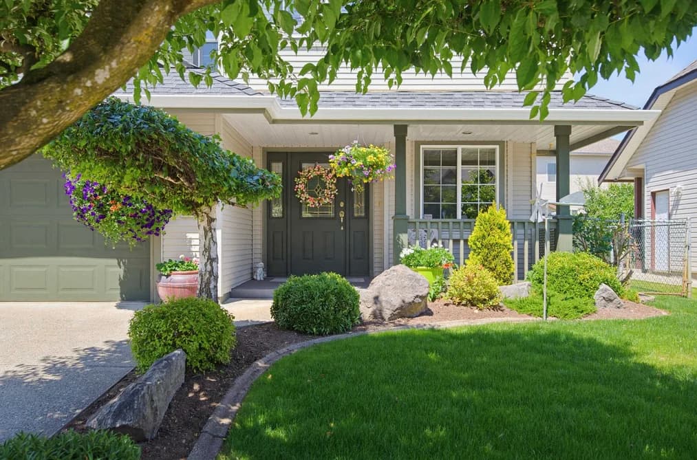 30719 CRESTVIEW AVENUE, Abbotsford, BC — Residential for Sale - Photo 2