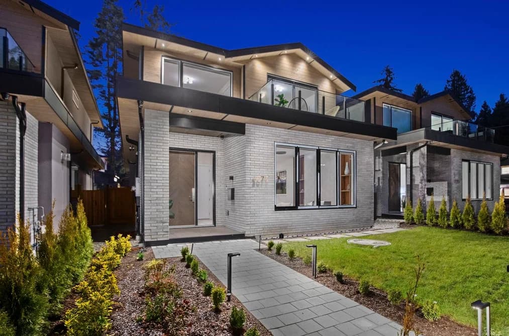 3073 FROMME ROAD, North Vancouver, BC — Residential for Sale - Photo 2