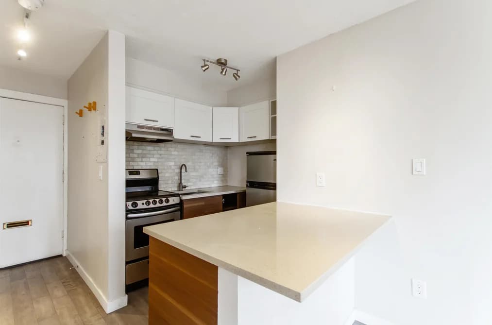308 1250 BURNABY STREET, Vancouver, BC — Residential for Sale - Photo 2