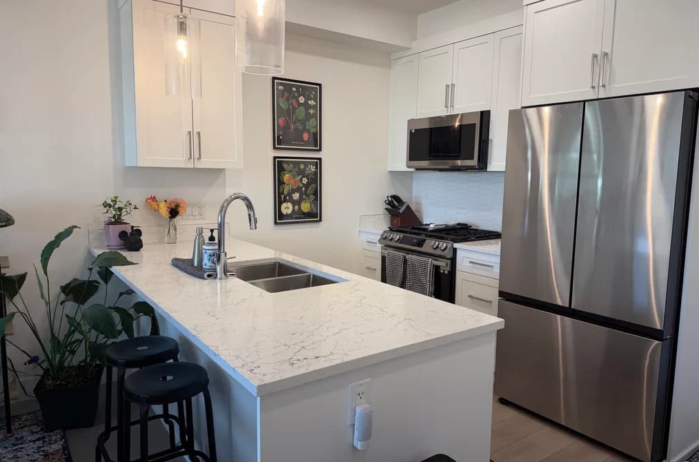 308 22633 SELKIRK AVENUE, Maple Ridge, BC — Residential for Sale - Main Photo