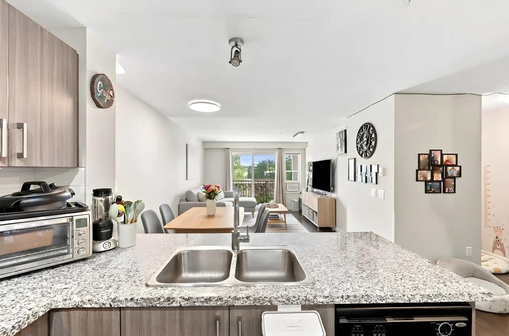 308 3178 DAYANEE SPRINGS BOULEVARD, Coquitlam, BC — Residential for Sale - Photo 2
