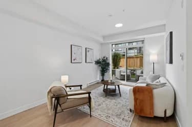 Condo for sale at 308 33820 South Fraser Way Abbotsford British Columbia - MLS: R3116688