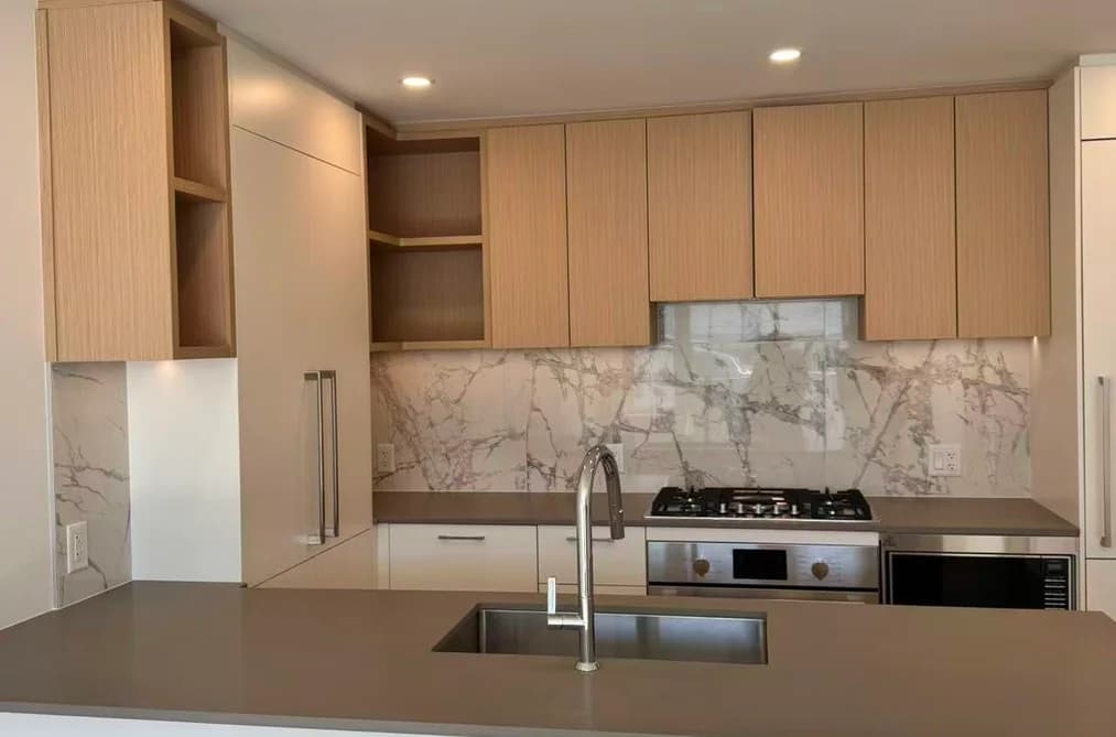 308 6468 WILLINGDON AVENUE, Burnaby, BC — Residential for Sale - Main Photo