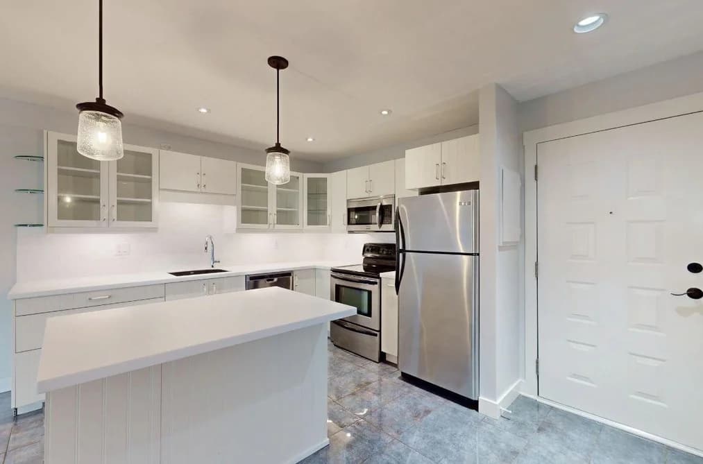 309 1520 VIDAL STREET, White Rock, BC — Residential for Sale - Photo 2