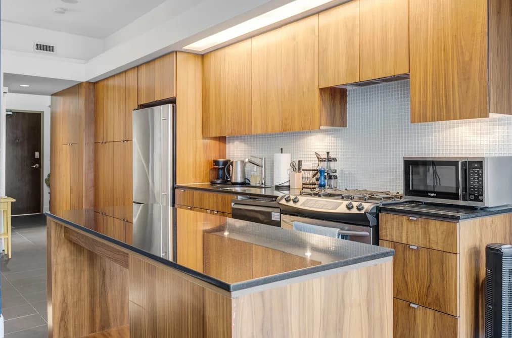 309 33 W PENDER STREET, Vancouver, BC — Residential for Sale - Photo 2