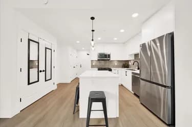 Condo for sale at 309 3528 146a Street Surrey British Columbia - MLS: R3160270