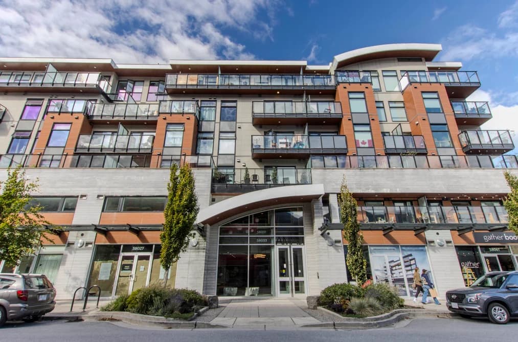 309 38033 SECOND AVENUE, Squamish, BC — Residential for Sale - Photo 2