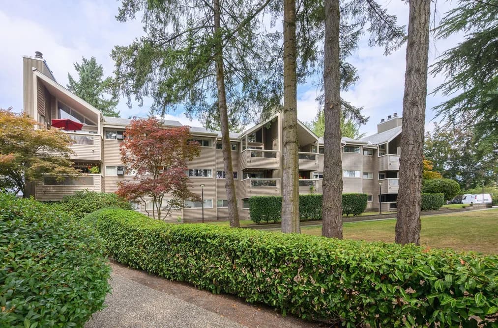 309 932 ROBINSON STREET, Coquitlam, BC — Residential for Sale - Main Photo