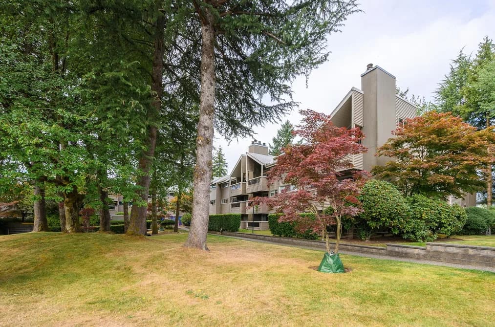 309 932 ROBINSON STREET, Coquitlam, BC — Residential for Sale - Photo 2