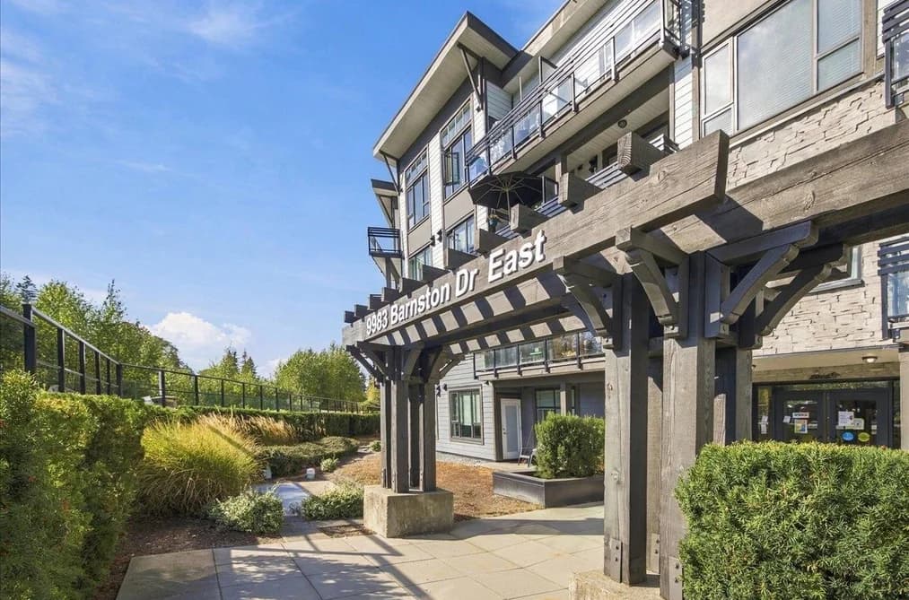 309 9983 E BARNSTON DRIVE, Surrey, BC — Residential for Sale - Photo 2